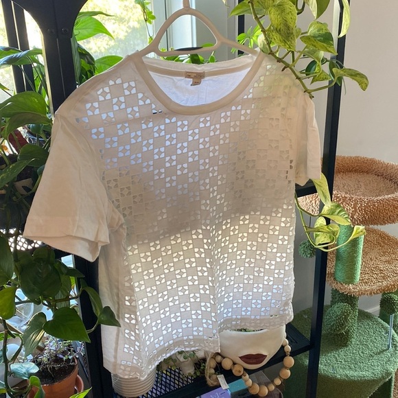 GAP | Eyelet White Short Sleeve Tee - Picture 2 of 8